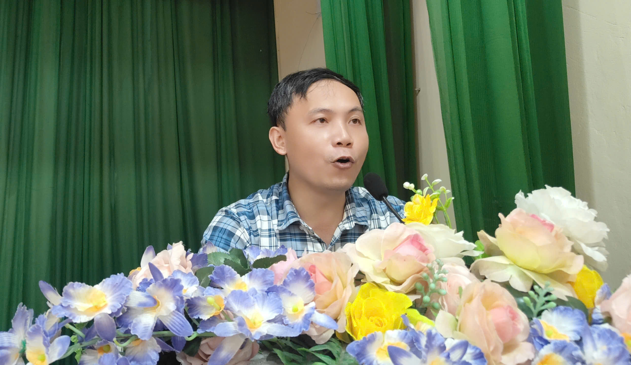 Anh-tin-bai
